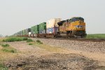 UP EB intermodal 